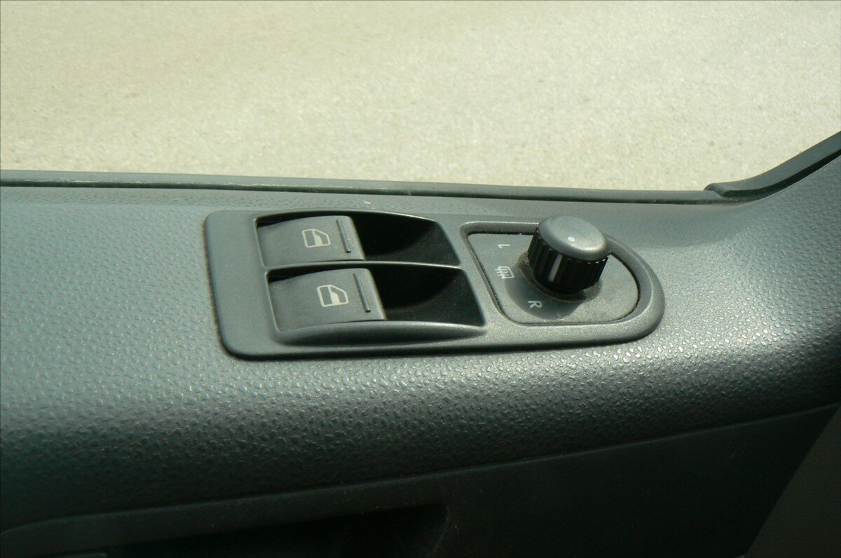 Volkswagen Transporter MPV 2,0 l 103 kw