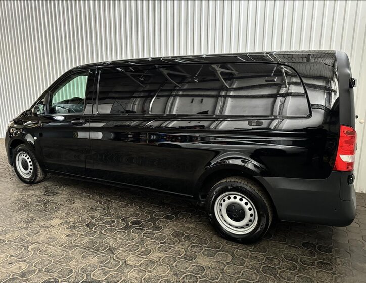 Mercedes-Benz Vito 5