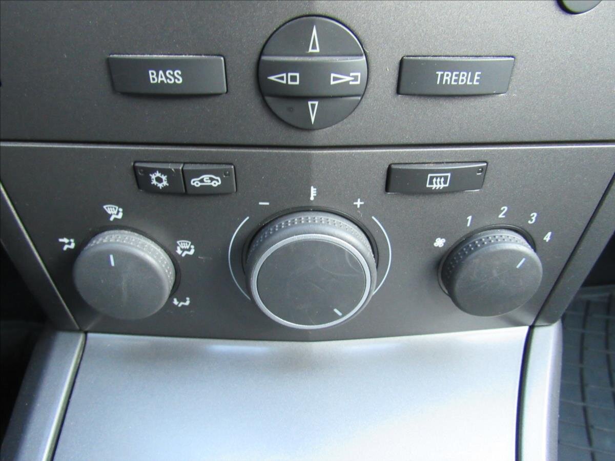 Opel Astra Hatchback 1,4 l 66 kw