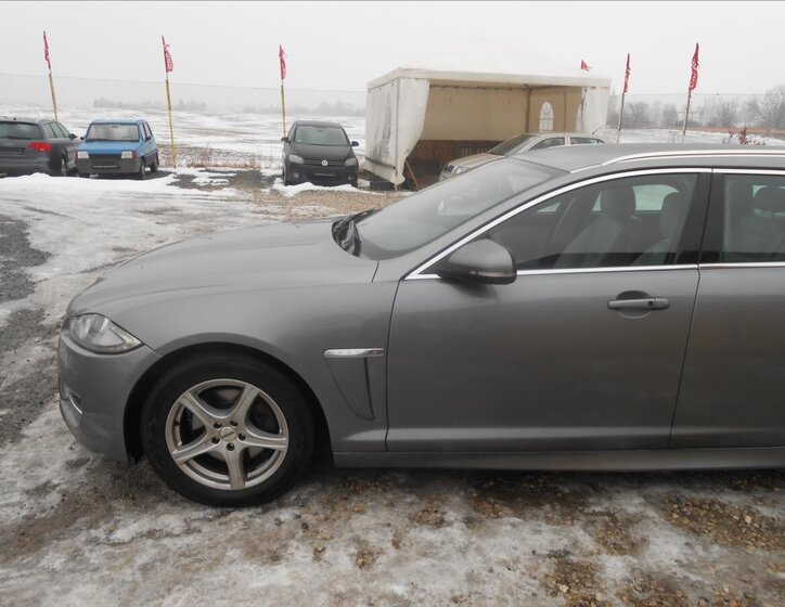 Jaguar XF Kombi 2,2 l 147 kw