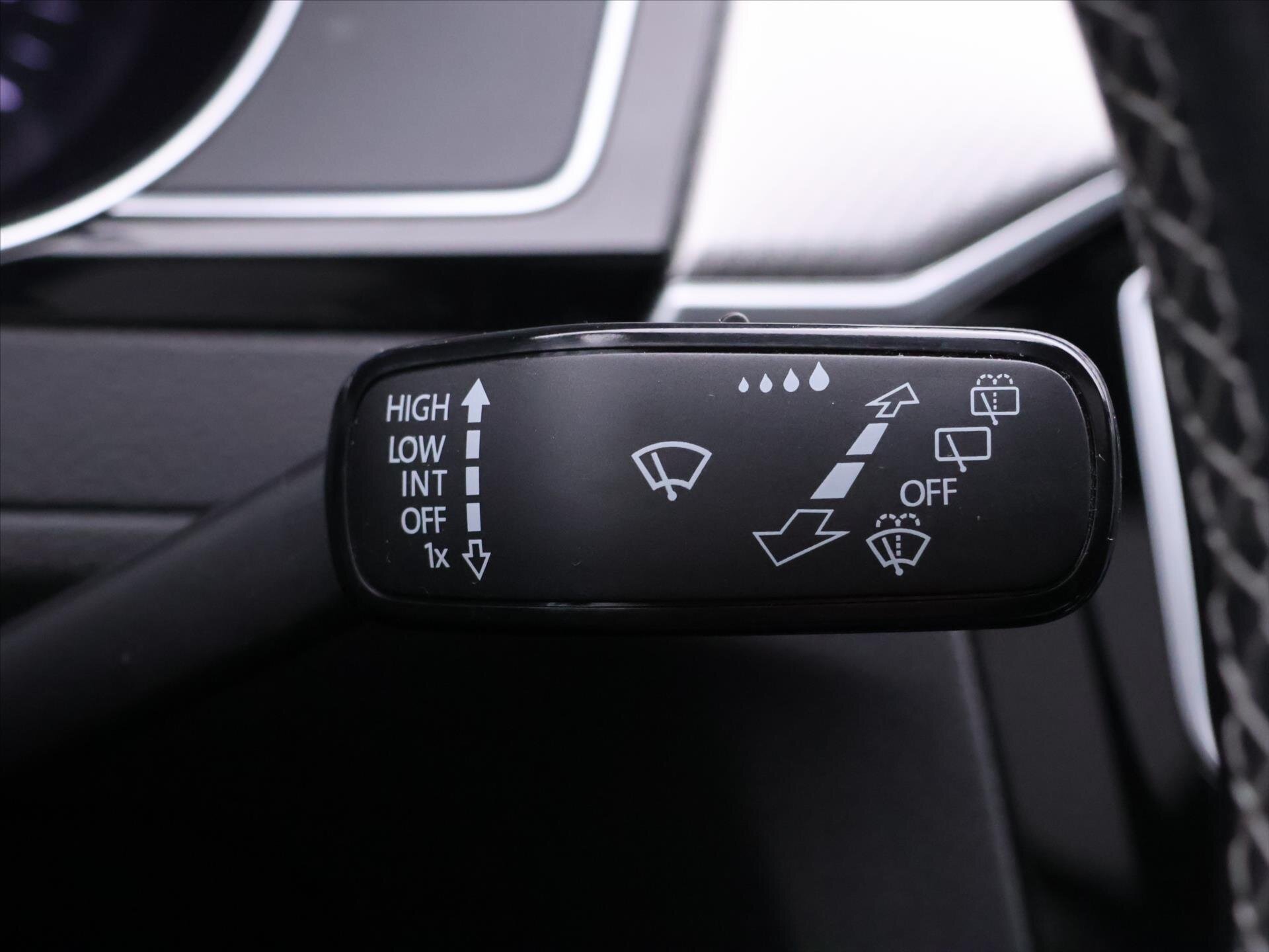 Volkswagen Passat Kombi 2,0 l 206 kw