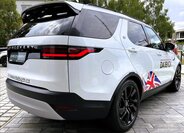 Land Rover Discovery 9