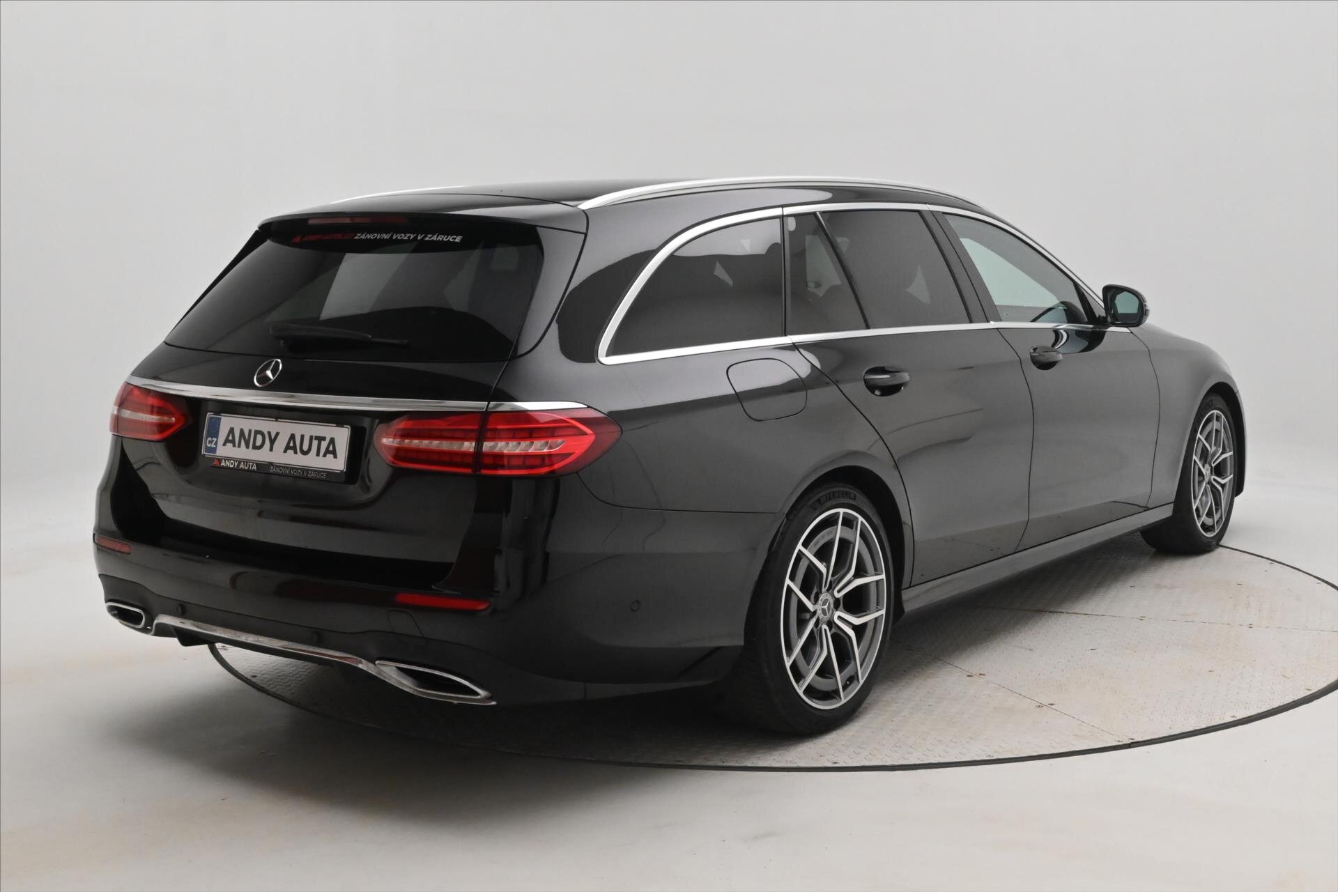 Mercedes-Benz Třídy E Kombi 2,0 l 147 kw