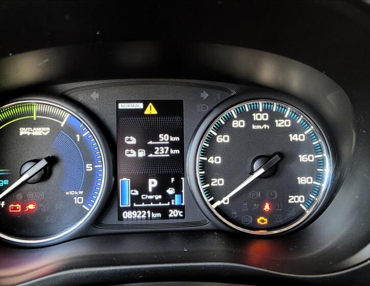 Mitsubishi Outlander 25