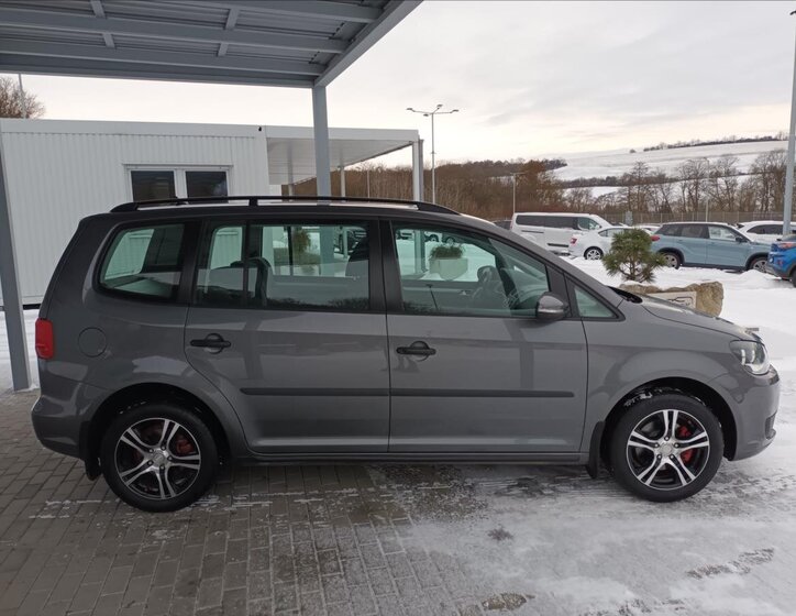 Volkswagen Touran MPV 1,2 l 77 kw
