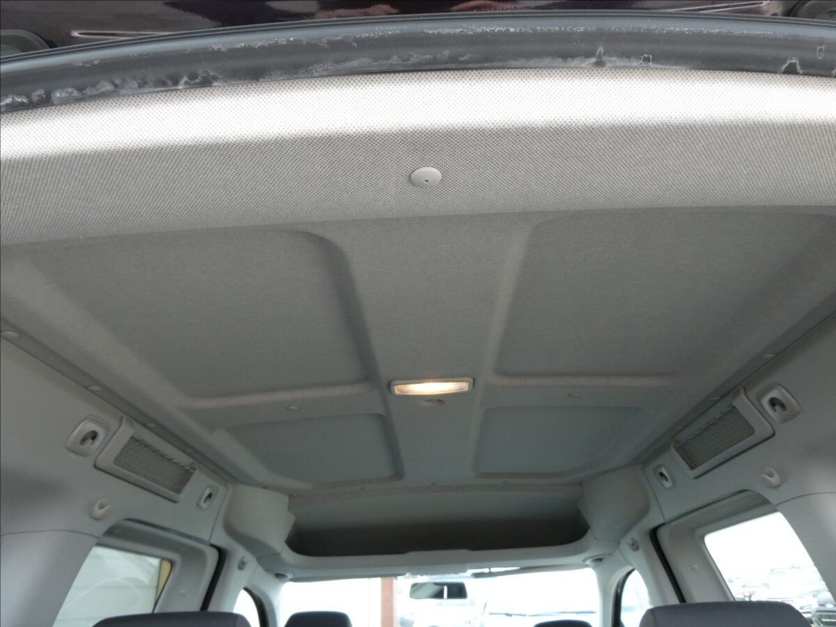 Volkswagen Caddy Kombi 1,6 l 75 kw