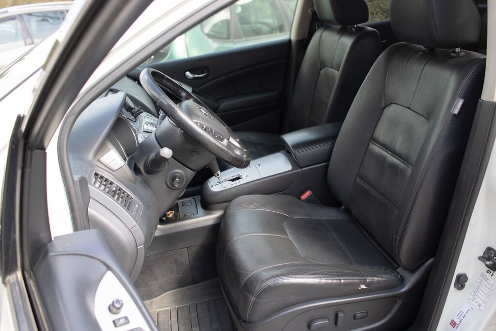 Nissan Murano SUV / Terénní 2,5 l 140 kw