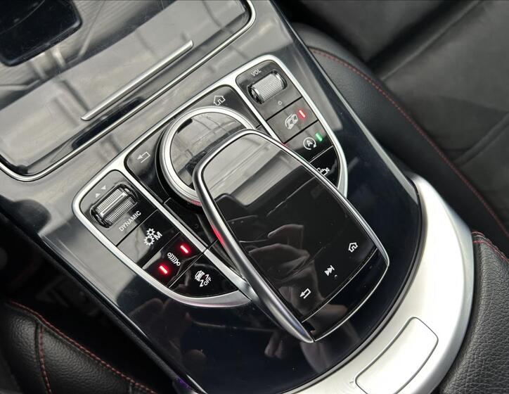 Mercedes-Benz Třídy C 30