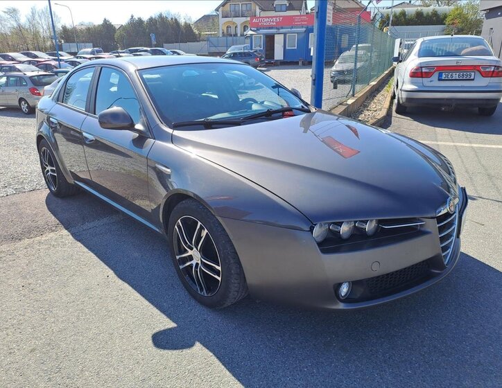 Alfa Romeo 159 Sedan / Limuzína 1,9 l 110 kw