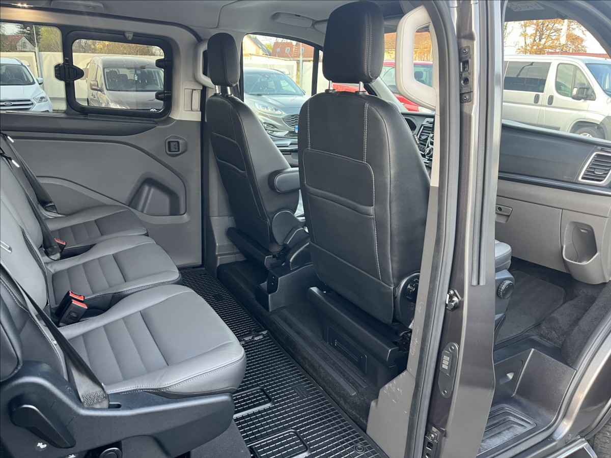 Ford Tourneo Custom