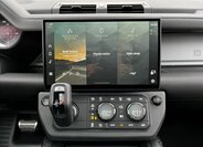 Land Rover Defender SUV / Terénní 4,4 l 467 kw