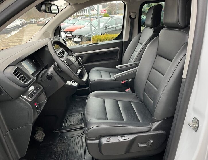 Toyota ProAce Verso 13