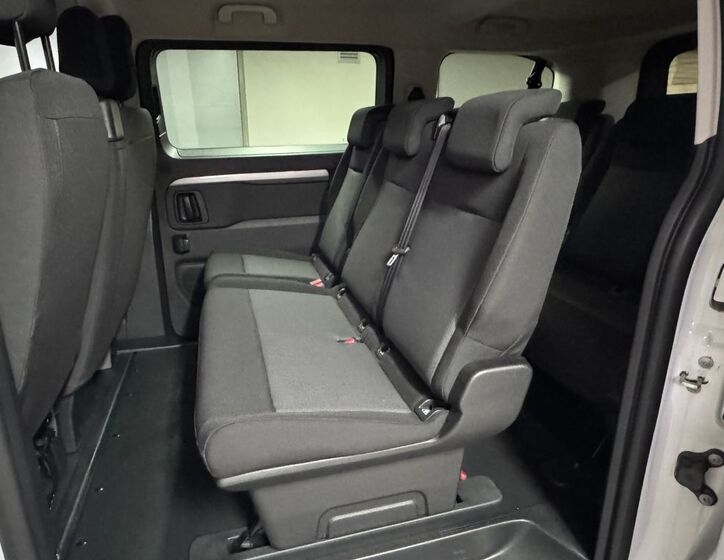 Toyota ProAce Verso 10