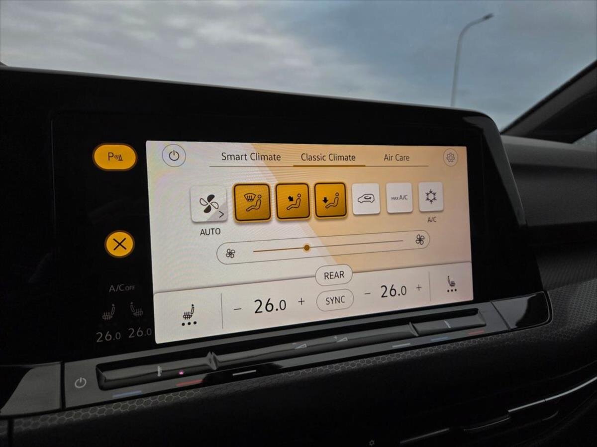 Volkswagen Golf Hatchback 2,0 l 180 kw