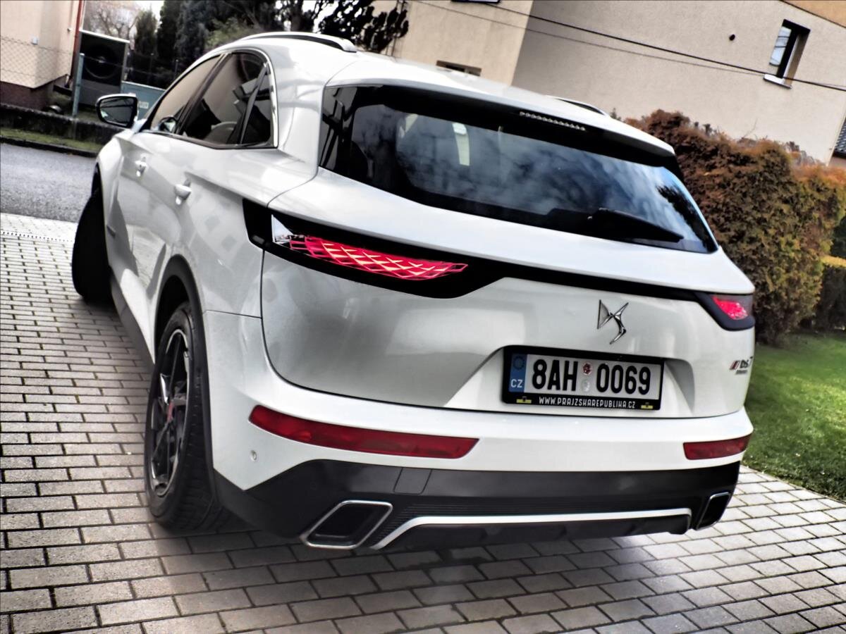 DS Automobiles DS7 Crossback