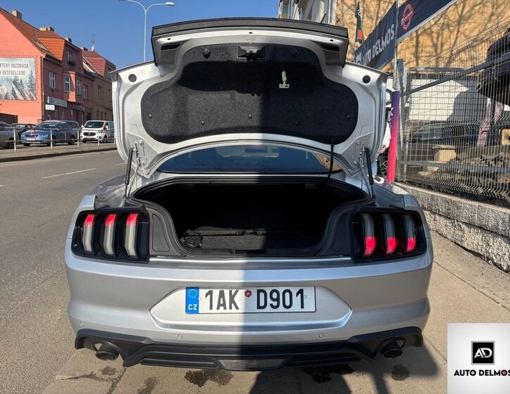 Ford Mustang Kupé 2,3 l 231 kw