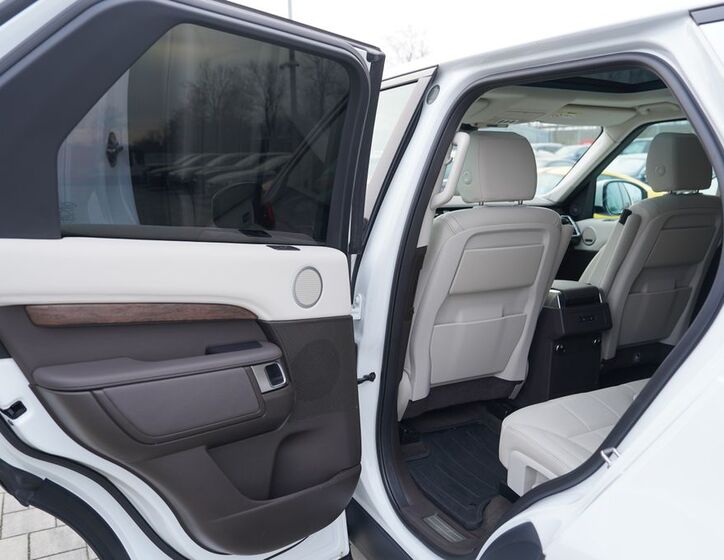 Land Rover Discovery 28