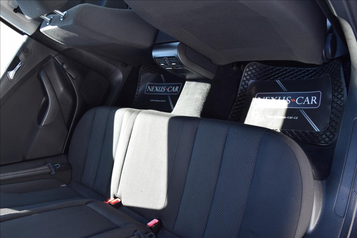 Volkswagen Passat Kombi 1,9 l 77 kw