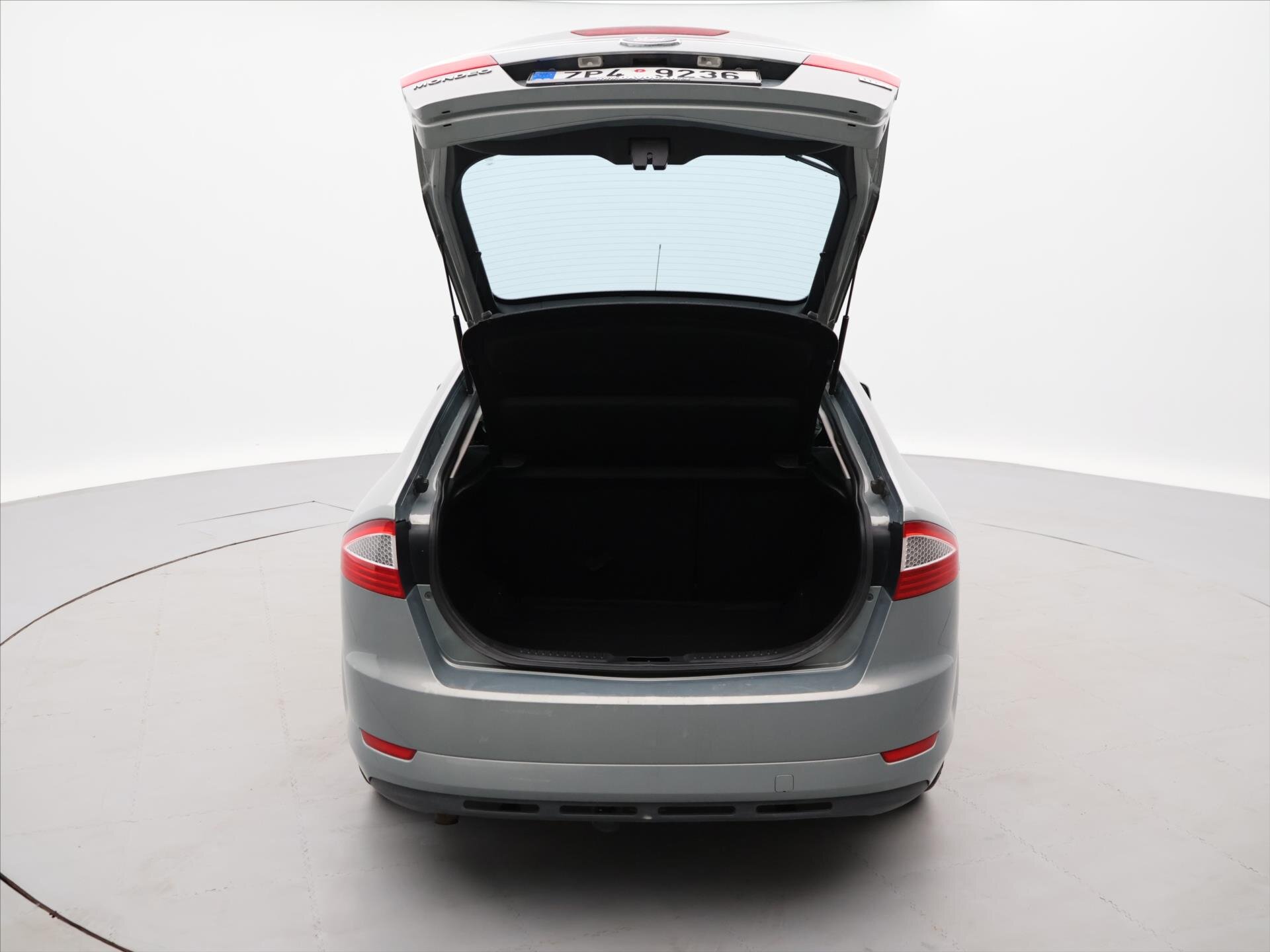 Ford Mondeo Liftback 2,0 l 103 kw