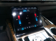 Cadillac Escalade 28