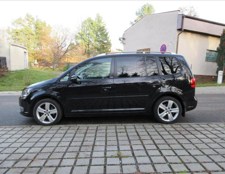 Volkswagen Touran 6