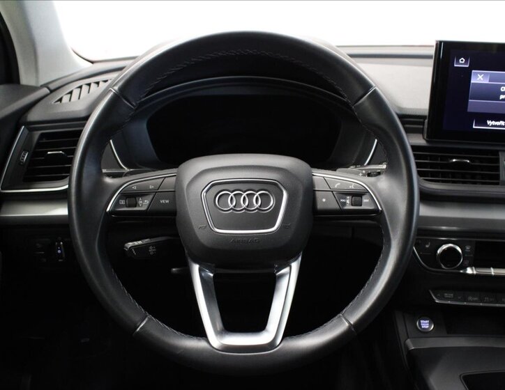 Audi Q5 SUV / Terénní 2,0 l 120 kw