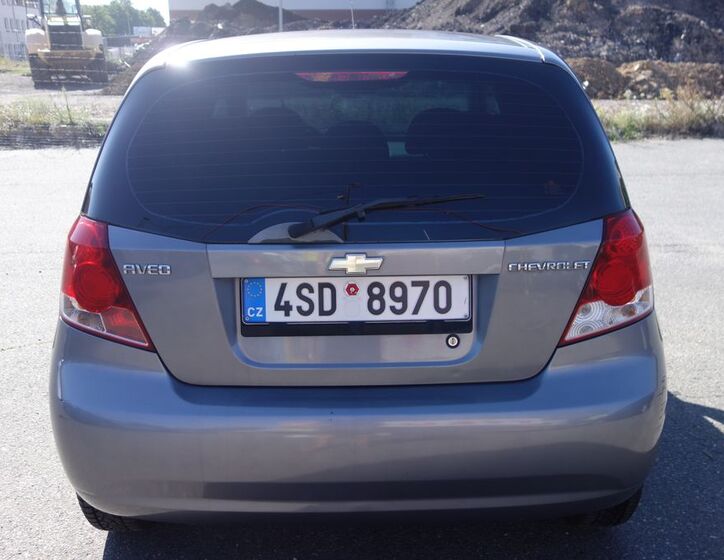 Chevrolet Aveo 4