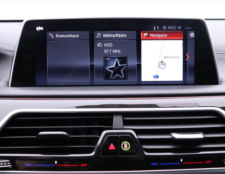 BMW Řada 7 Sedan / Limuzína 4,4 l 330 kw