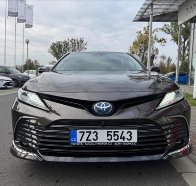 Toyota Camry 8