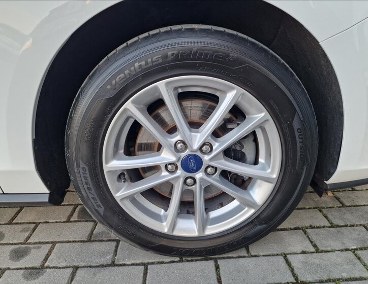 Ford Focus Kombi 1,5 l 88 kw