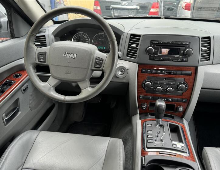 Jeep Grand Cherokee 39