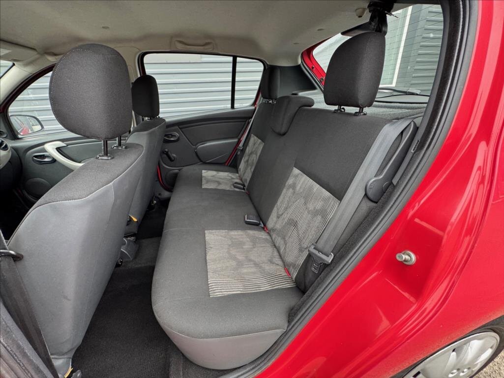 Dacia Sandero Hatchback 1,1 l 55 kw