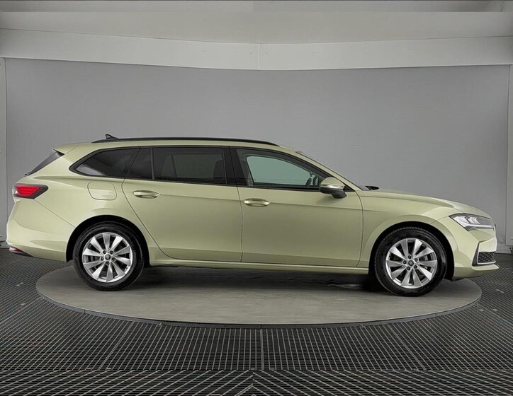 Škoda Superb Kombi 2,0 l 110 kw