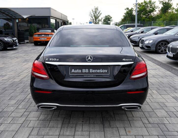 Mercedes-Benz Třídy E 5