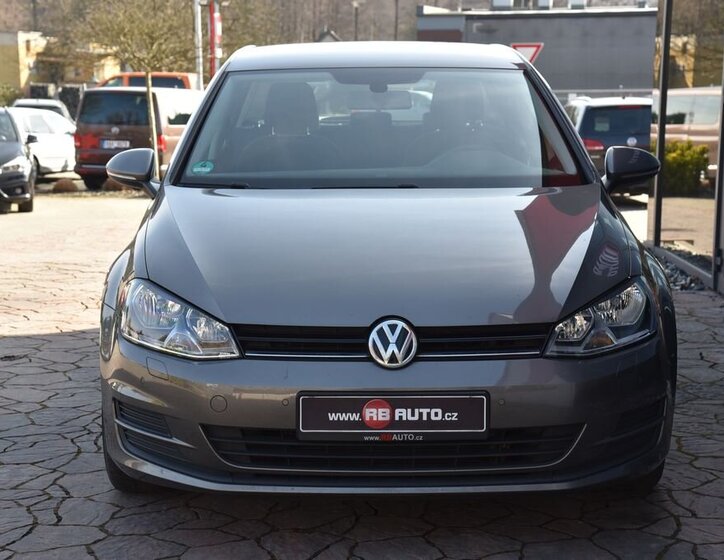 Volkswagen Golf Hatchback 1,2 l 77 kw