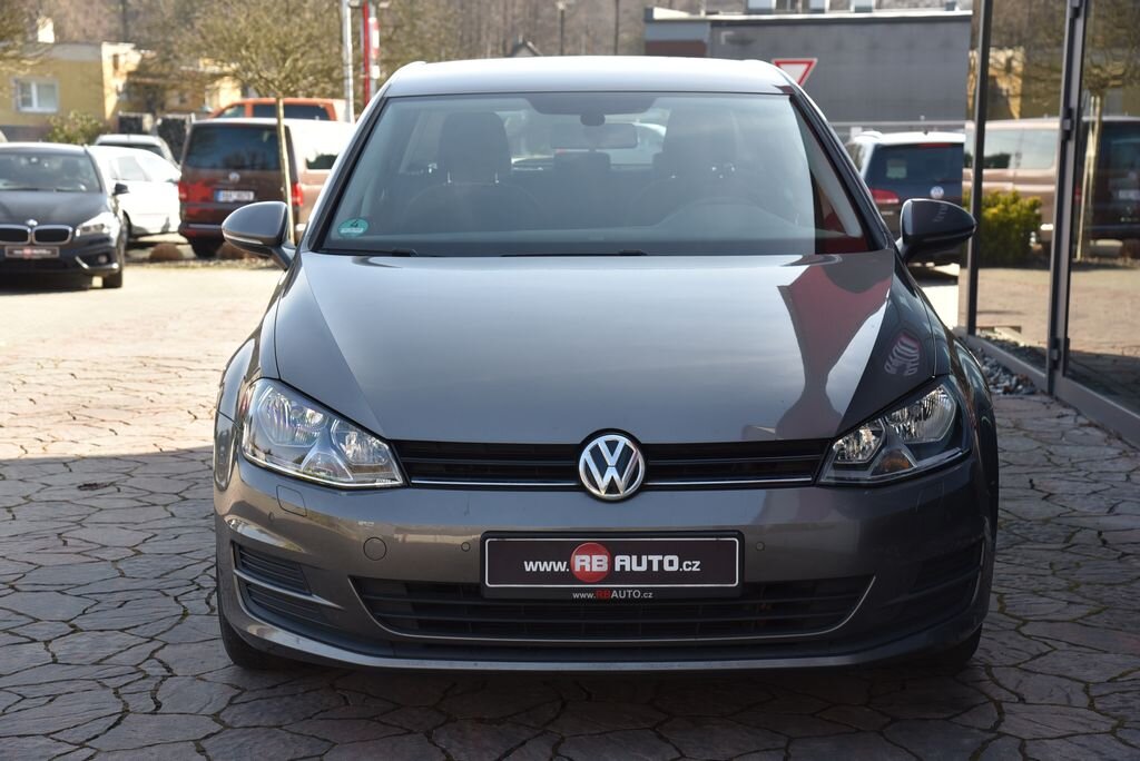 Volkswagen Golf Hatchback 1,2 l 77 kw