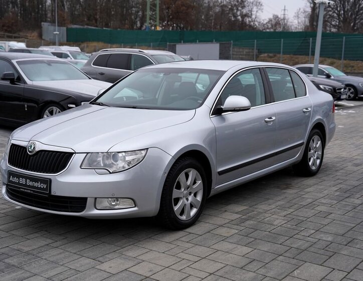 Škoda Superb Sedan 1,8 l 118 kw