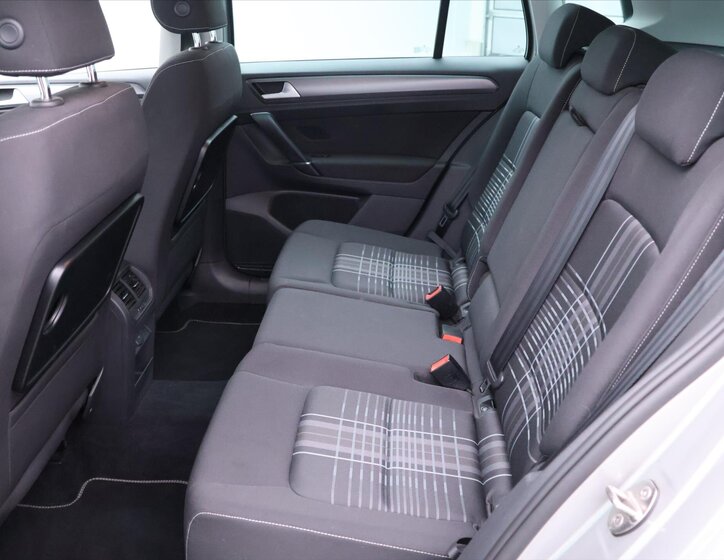 Volkswagen Golf Sportsvan MPV 1,2 l 63 kw