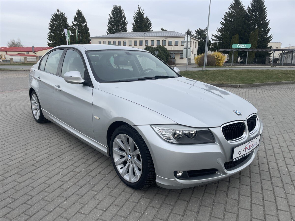 BMW Řada 3 Sedan / Limuzína 2,0 l 105 kw