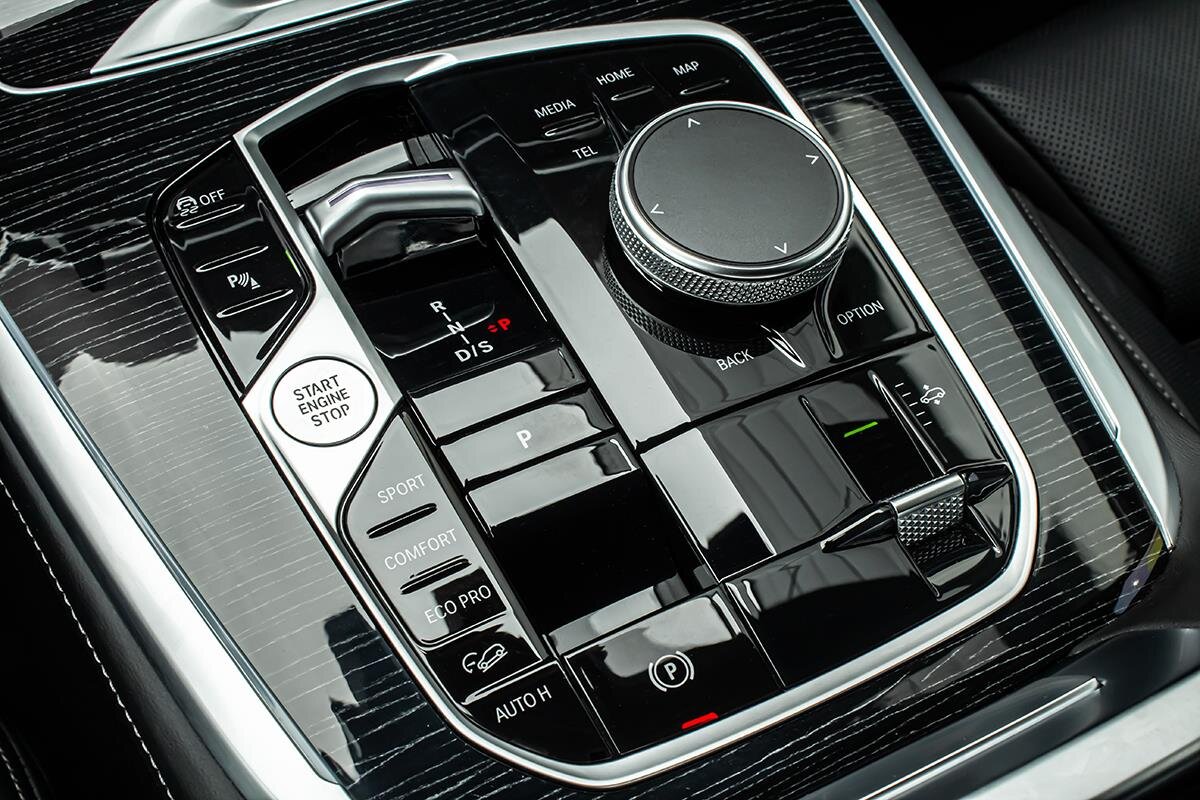 BMW X7 SUV / Terénní 3,0 l 250 kw