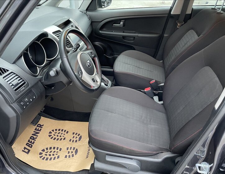 KIA Venga Sedan 1,6 l 91 kw