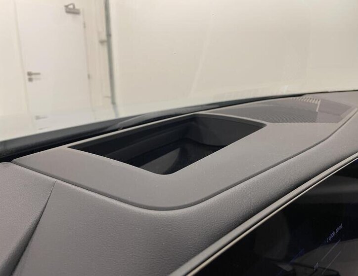 BMW M5 Sedan / Limuzína 4,4 l 430 kw