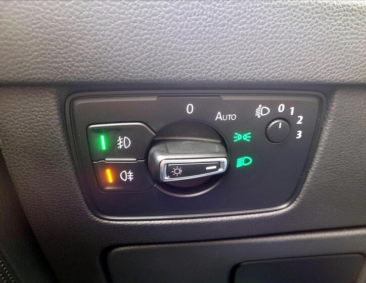 Volkswagen Passat Kombi 1,6 l 88 kw