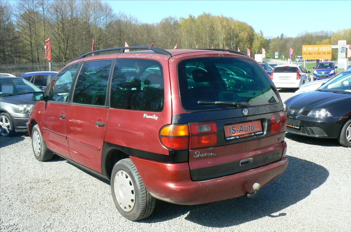 Volkswagen Sharan Kombi 1,9 l 66 kw