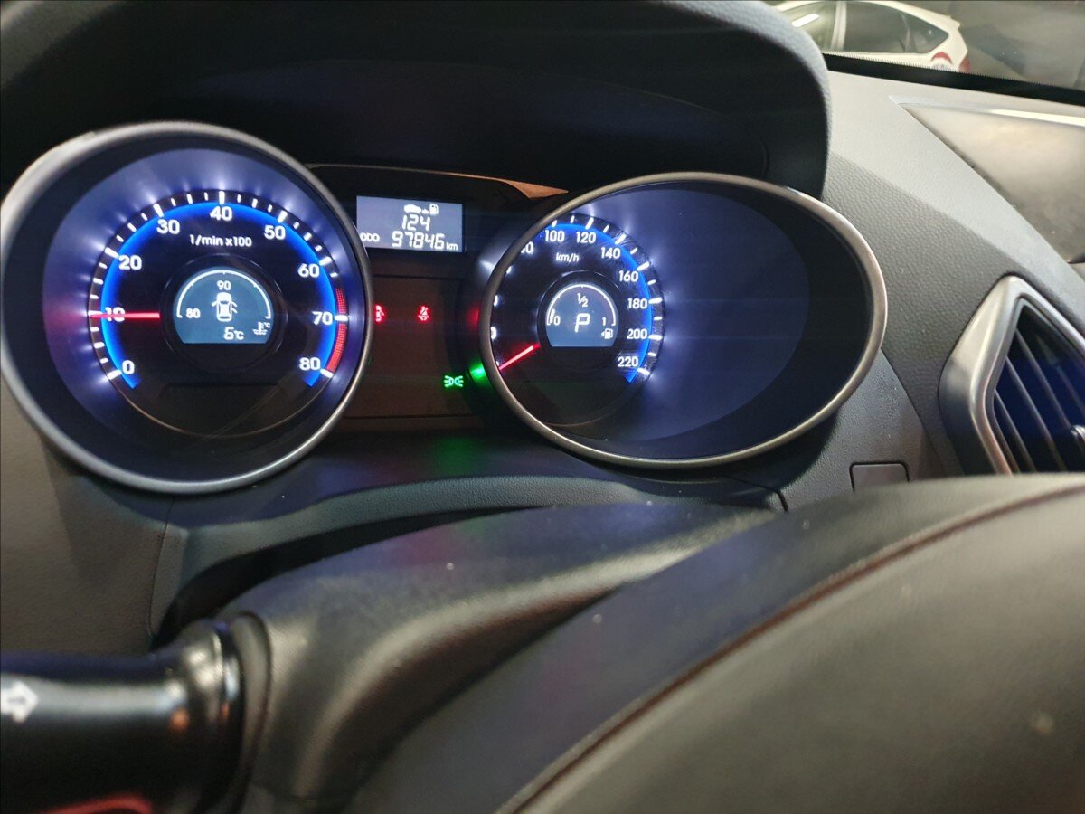 Hyundai ix35 SUV / Terénní 2,0 l 122 kw