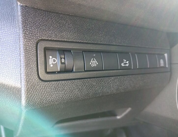 Peugeot 5008 SUV / Terénní 1,5 l 96 kw