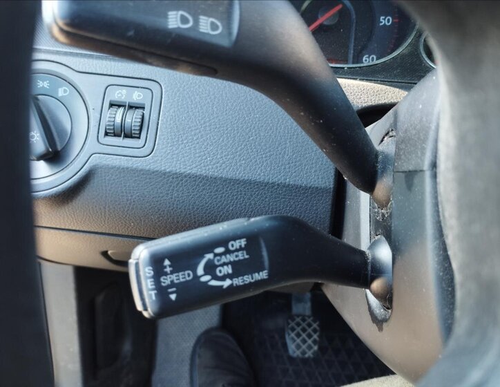 Volkswagen Passat Kombi 2,0 l 103 kw