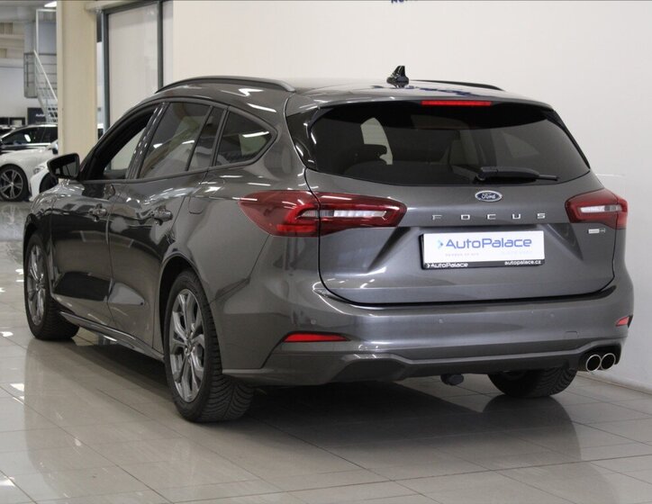 Ford Focus Kombi 999,0 114 kw