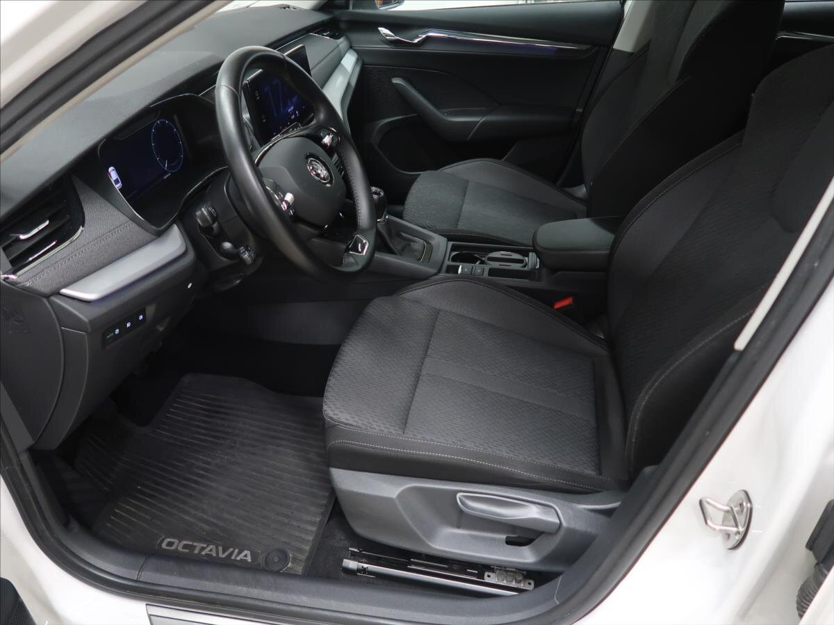 Škoda Octavia Sedan / Limuzína 1,5 l 110 kw