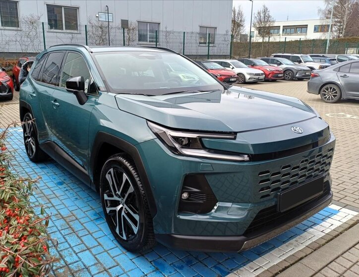 Toyota RAV4 SUV 2,5 l 135 kw
